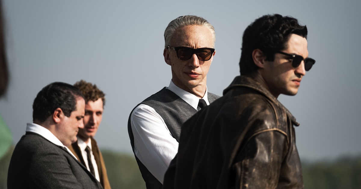 پوستر فیلم فراری با طراحی جذاب