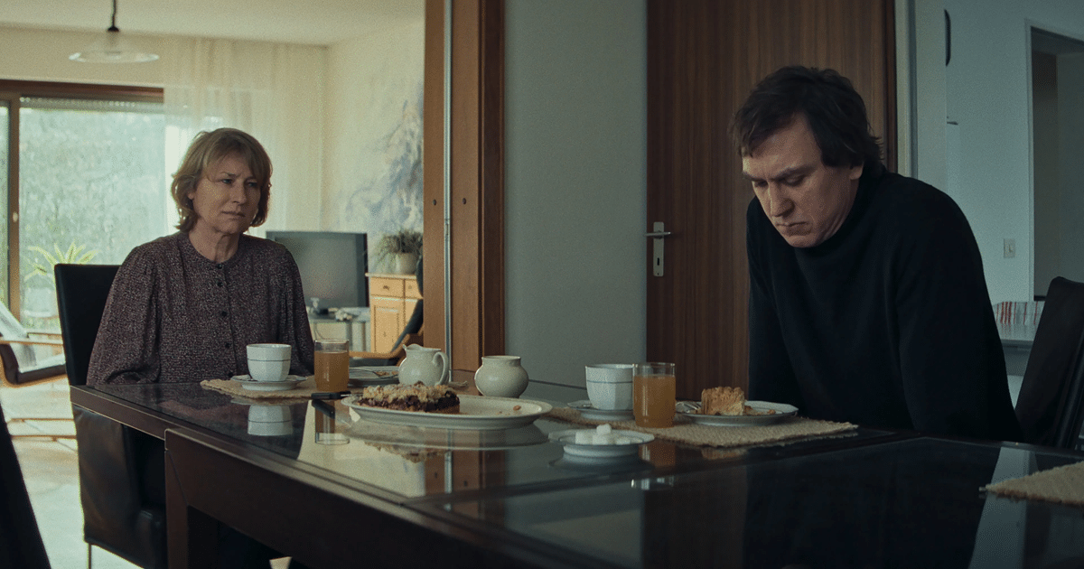 پوستر فیلم در حال مرگ