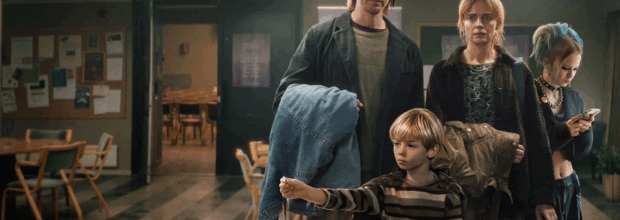 پوستر فیلم رها کن (Let Go)